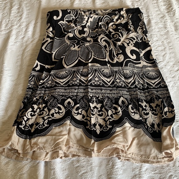 Gently Loved Boho Style Maxi Skirt by Flying Tomato - Picture 7 of 8